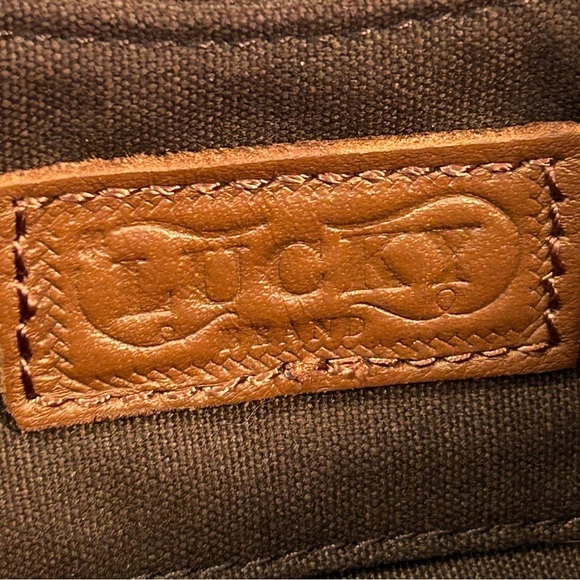 Lucky Brand 100% Cow Hide Leather Western Stitching Wristlet Brown - Picture 11 of 13